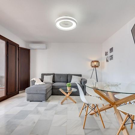 Apartamento Con Amplio Porche Y Bbq Benalmadena Luaran gambar