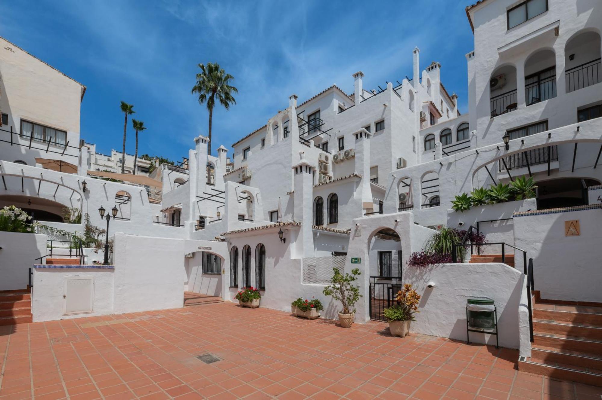 Apartamento Con Amplio Porche Y Bbq Benalmadena Luaran gambar