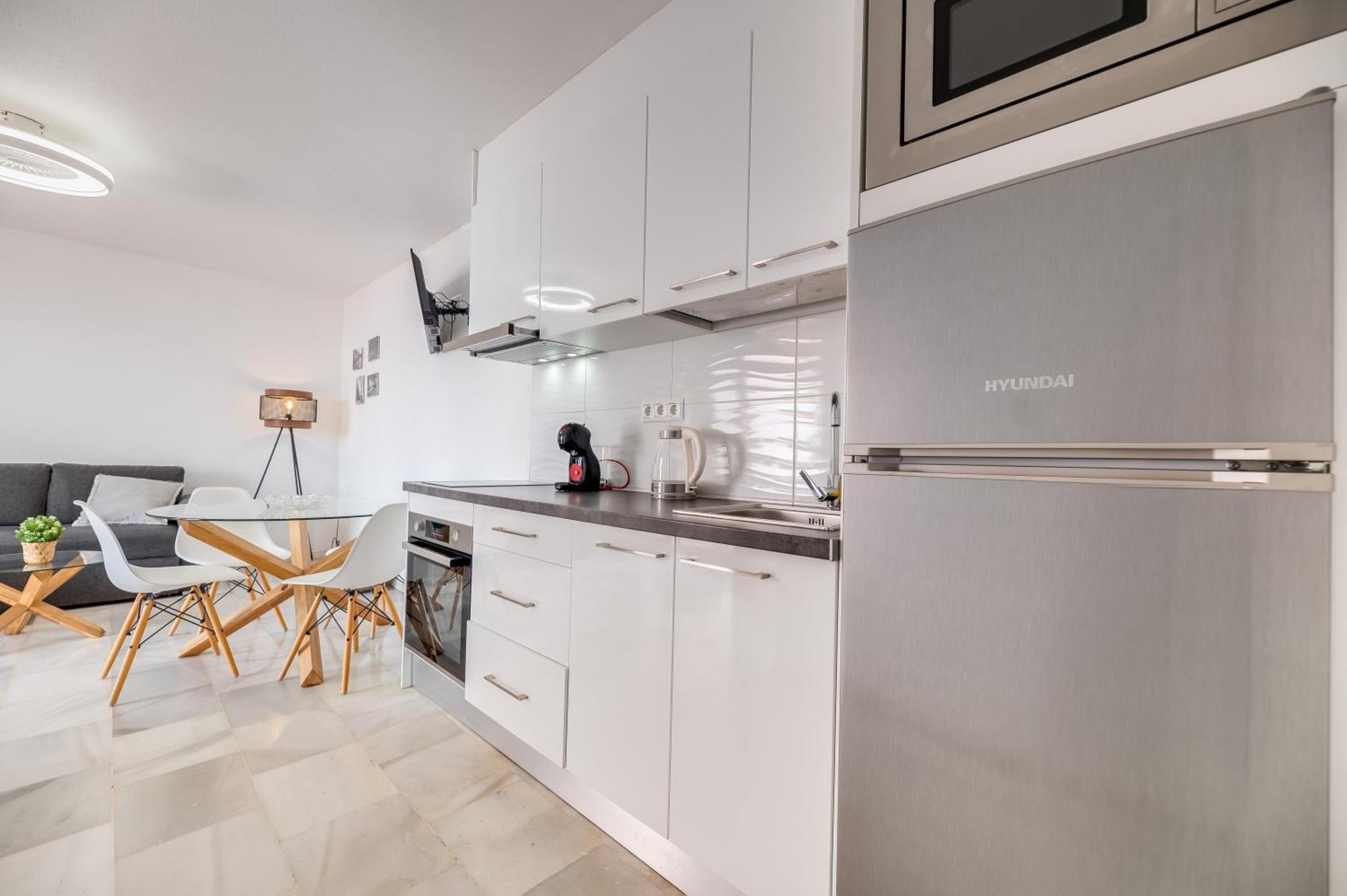 Apartamento Con Amplio Porche Y Bbq Benalmadena Luaran gambar