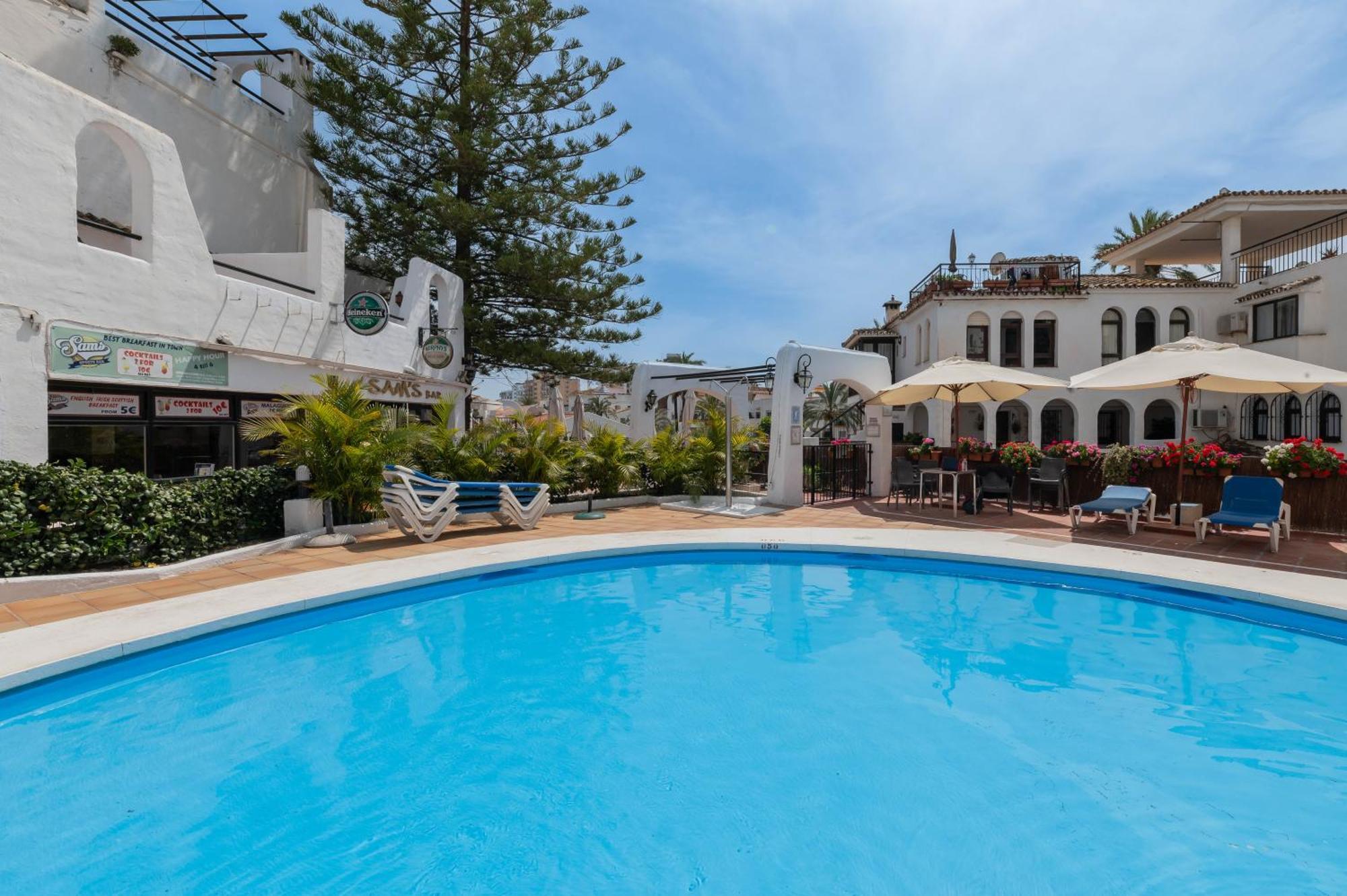 Apartamento Con Amplio Porche Y Bbq Benalmadena Luaran gambar